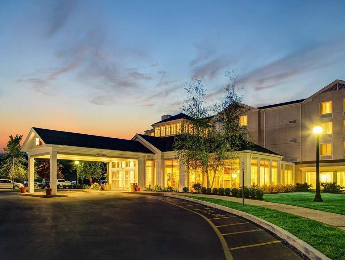 Hilton Garden Inn Danbury Exterior photo